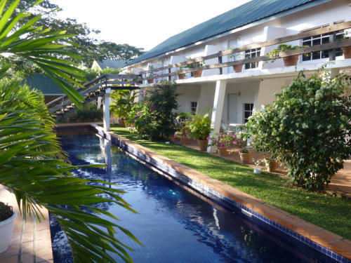 Summerland Suites Bon Accord Village Ngoại thất bức ảnh